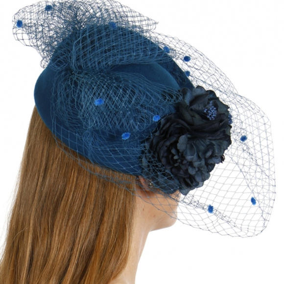 Wool felt veil cocktail hat Teal